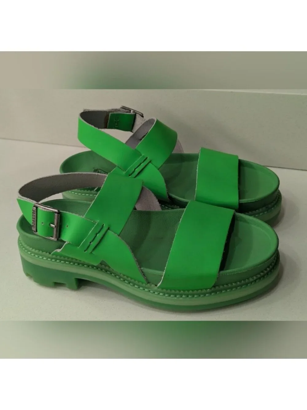 John Fluevog x Anna Sui 7th Heaven Defoy Leather Slingback Sandal Green W8 (M 6)